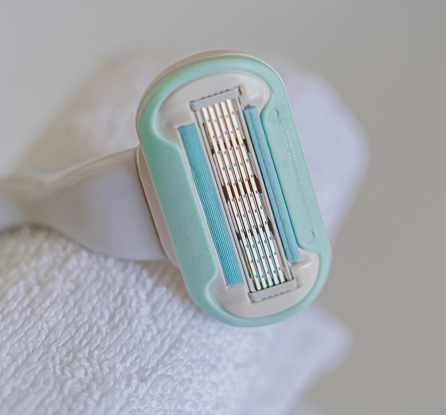 How to Stop Itching After Shaving Legs